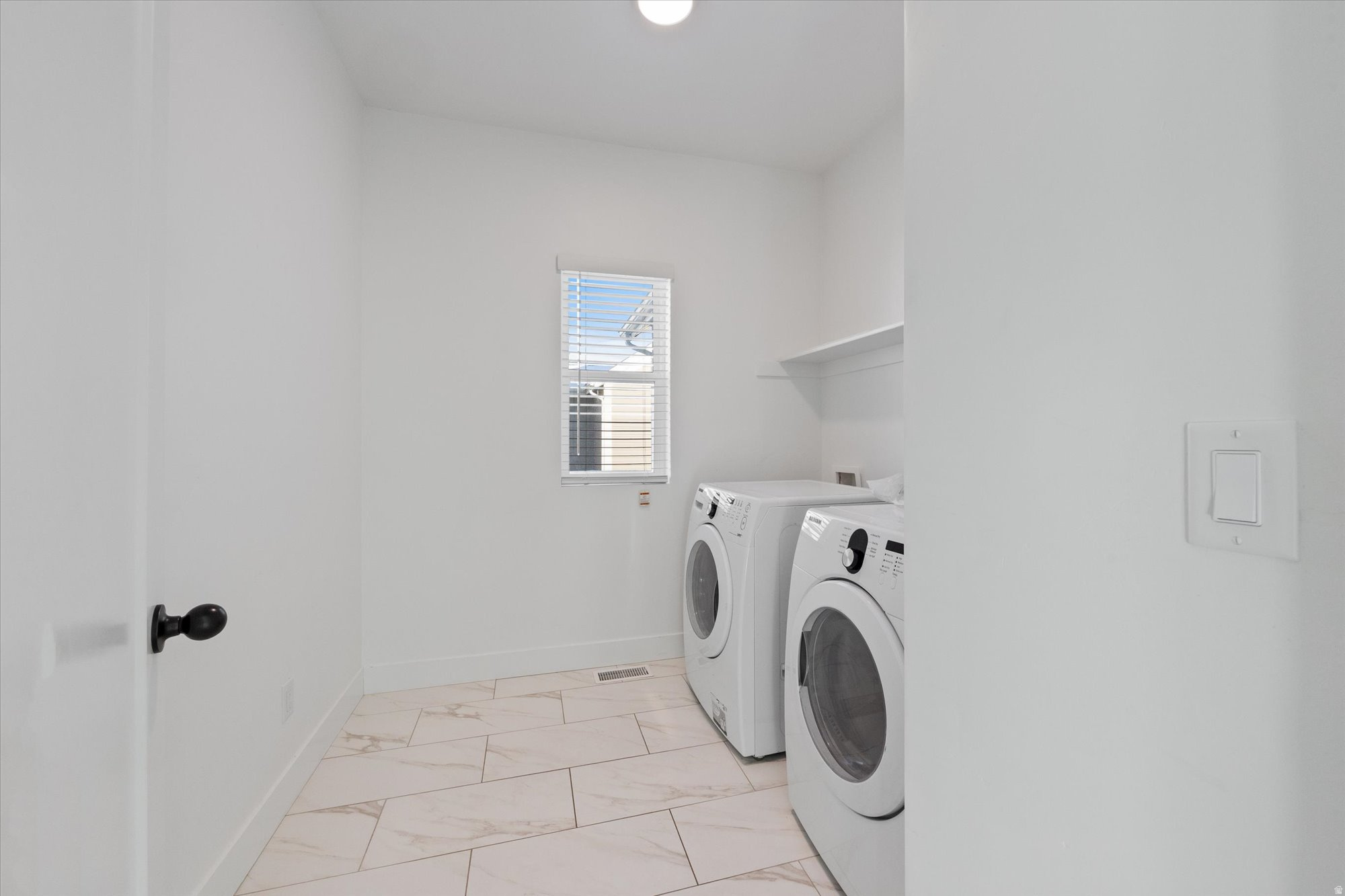 HAIGHLAND PARK IN DAYBREAK - Residential