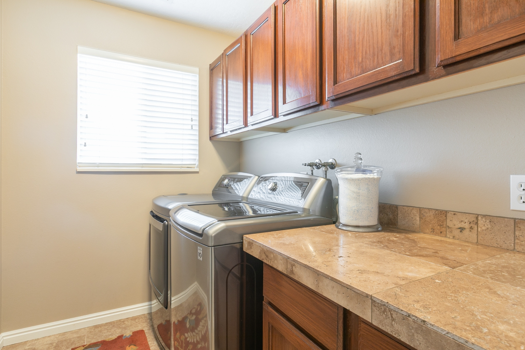 SOUTHRIDGE - Residential
