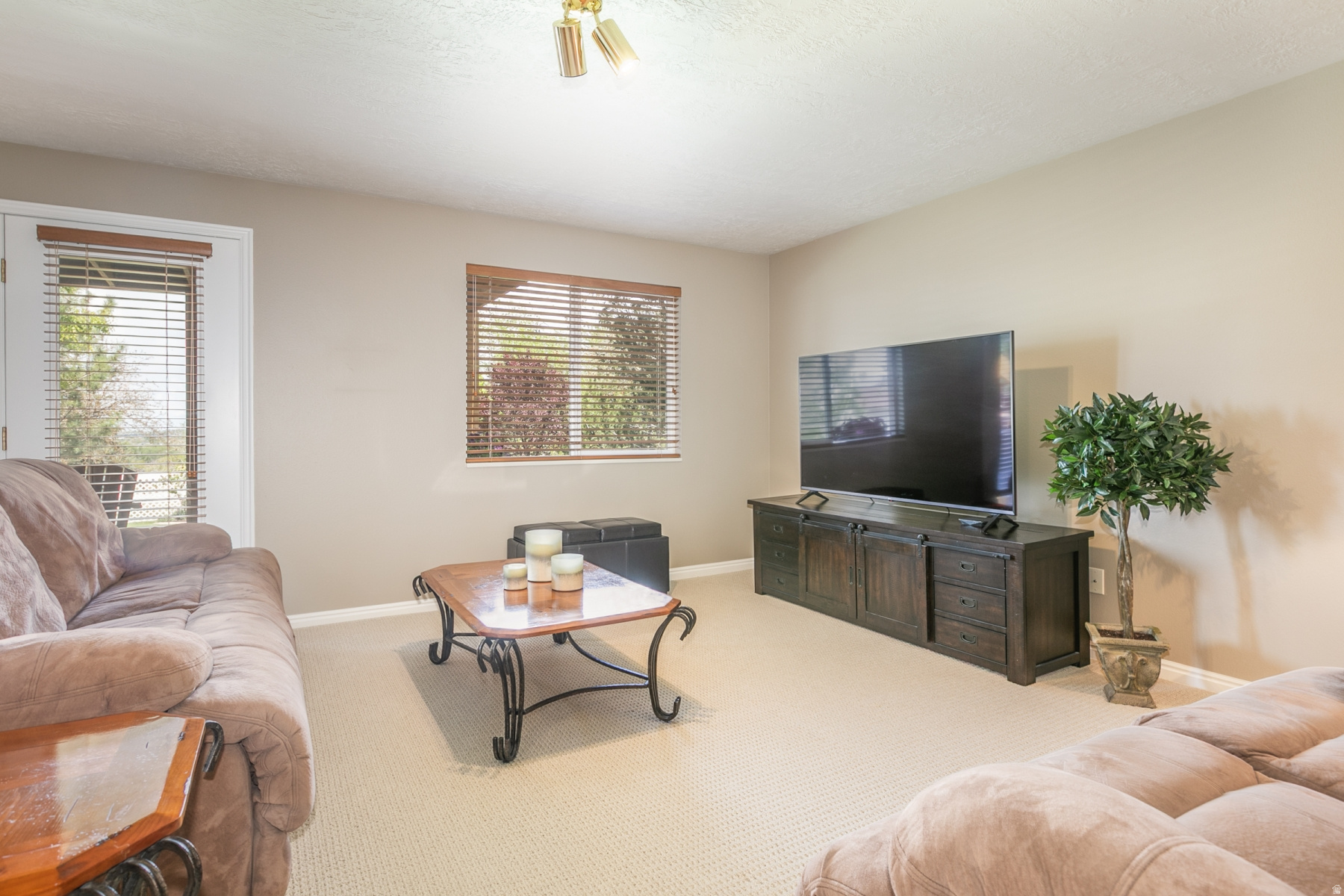 SOUTHRIDGE - Residential
