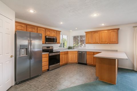 Tiny photo for 603 E SOUTHFORK DR S, Draper, UT 84020 (MLS # 2154390)
