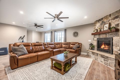 Tiny photo for 1018 W 40 S, Spanish Fork, UT 84660 (MLS # 2134659)