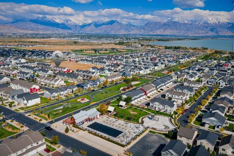 Tiny photo for 458 S DAY DREAM LN, Saratoga Springs, UT 84045 (MLS # 2116455)