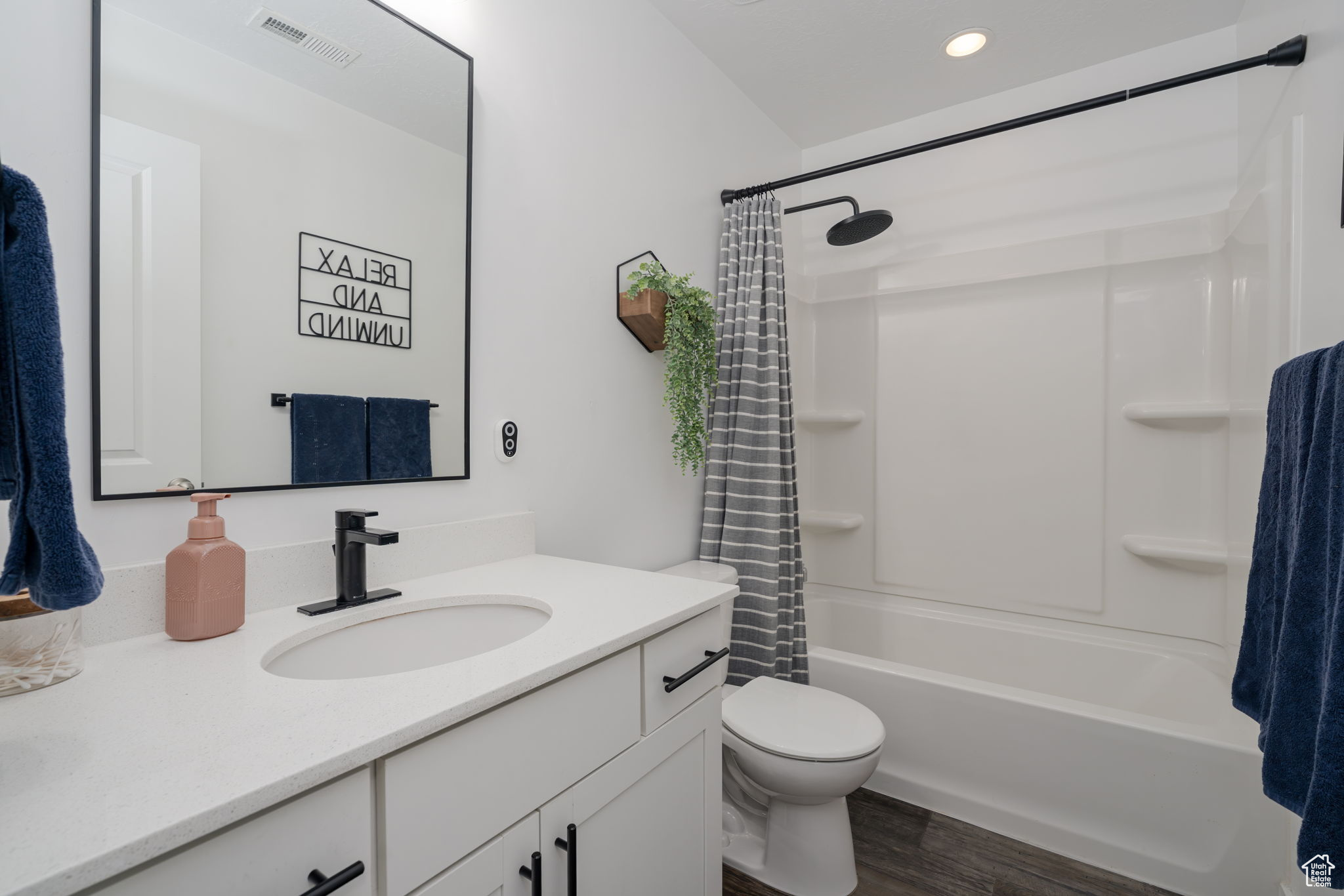 LEGACY FARMS - Residential