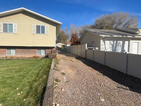 Tiny photo for 401 E 700 S, Roosevelt, UT 84066 (MLS # 2123147)