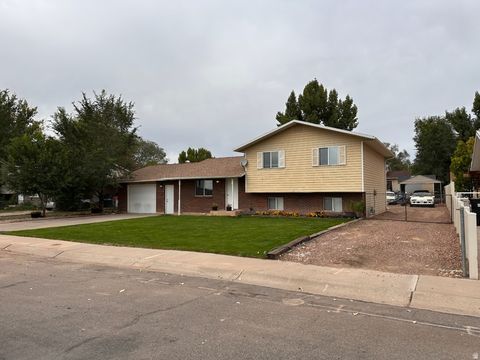 Tiny photo for 401 E 700 S, Roosevelt, UT 84066 (MLS # 2123147)