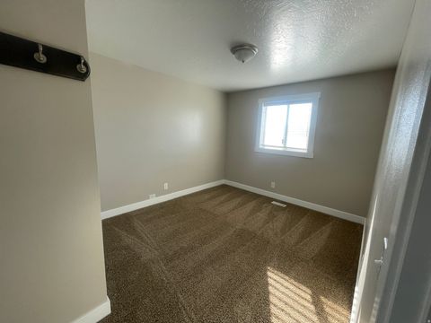 Tiny photo for 401 E 700 S, Roosevelt, UT 84066 (MLS # 2123147)