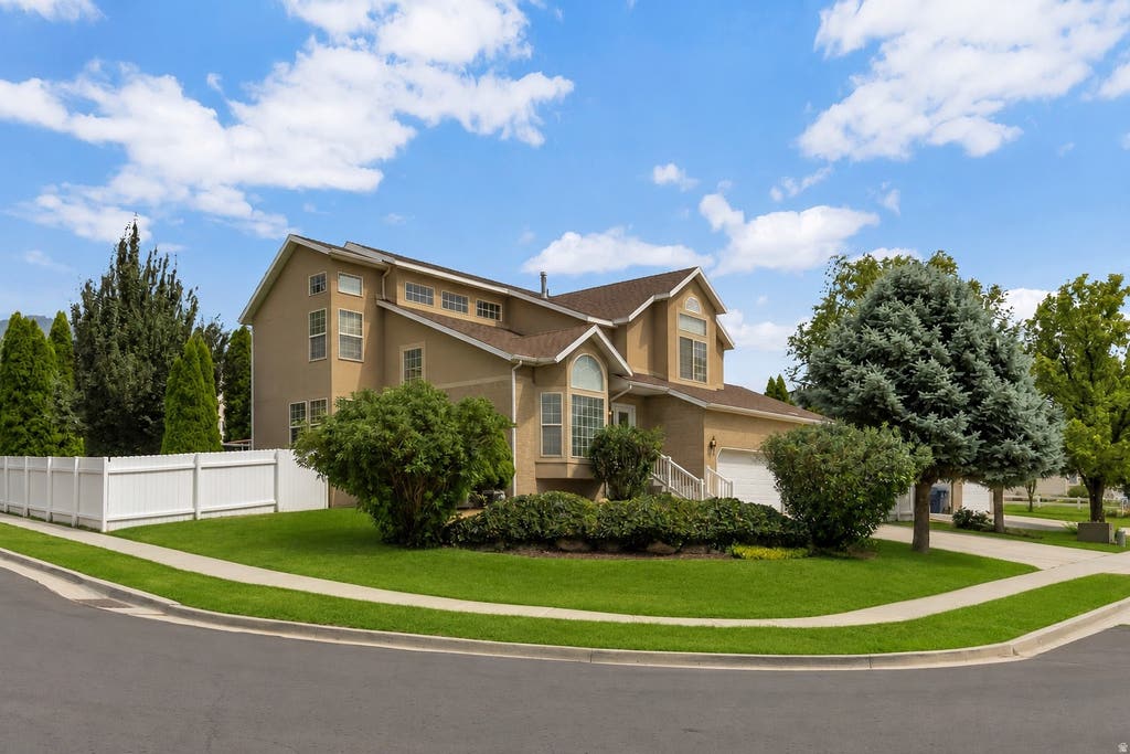 Photo of 11079 S OHENRY RD E, Sandy, UT 84070 (MLS # 2175560)