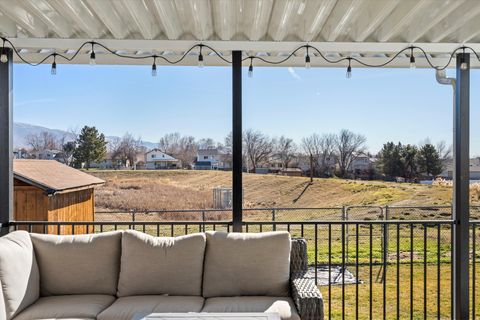 Tiny photo for 864 E 625 ST S, Layton, UT 84041 (MLS # 2133298)