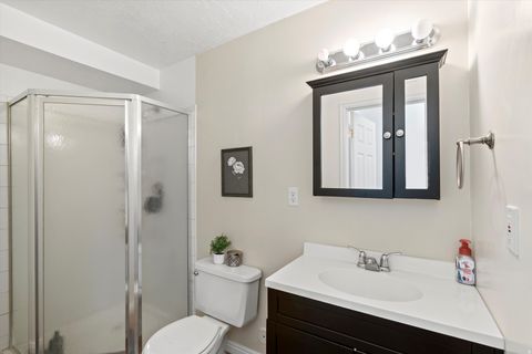 Tiny photo for 864 E 625 ST S, Layton, UT 84041 (MLS # 2133298)