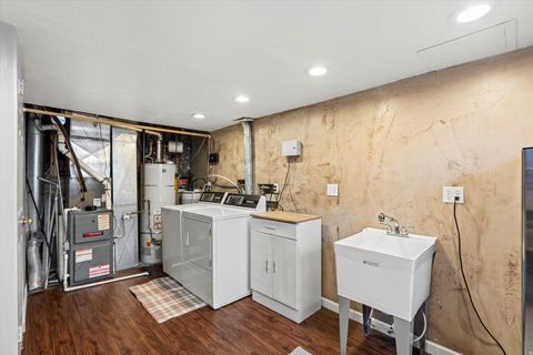 Tiny photo for 864 E 625 ST S, Layton, UT 84041 (MLS # 2133298)