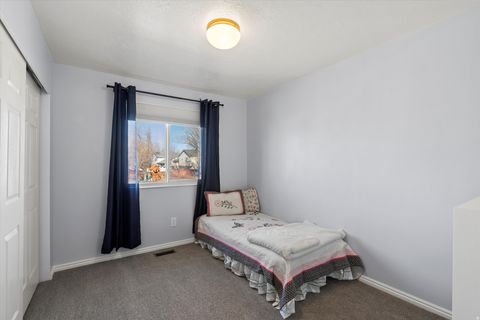 Tiny photo for 864 E 625 ST S, Layton, UT 84041 (MLS # 2133298)