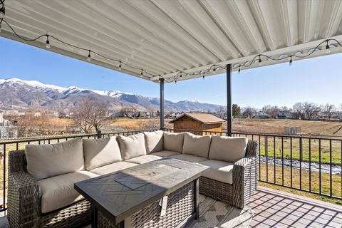 Tiny photo for 864 E 625 ST S, Layton, UT 84041 (MLS # 2133298)