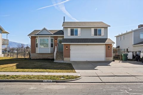 Tiny photo for 864 E 625 ST S, Layton, UT 84041 (MLS # 2133298)