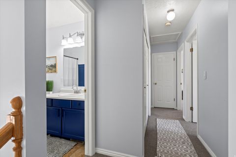 Tiny photo for 864 E 625 ST S, Layton, UT 84041 (MLS # 2133298)