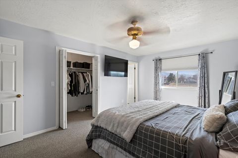 Tiny photo for 864 E 625 ST S, Layton, UT 84041 (MLS # 2133298)