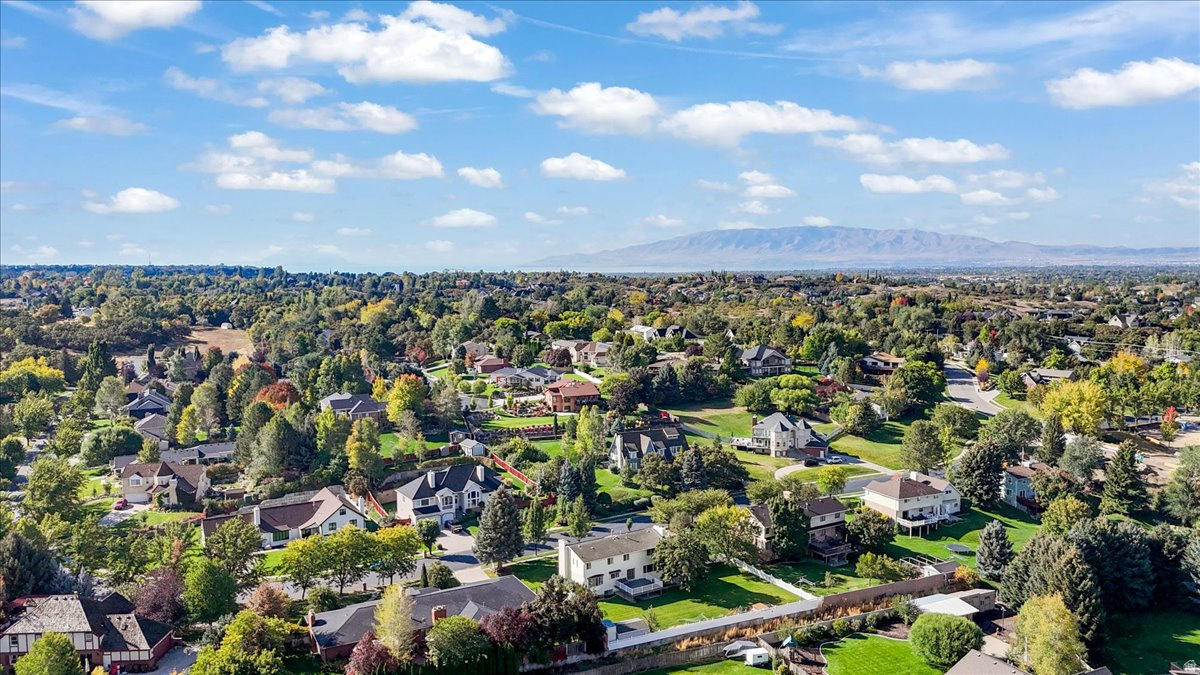ALPINE VILLAGE - Residential