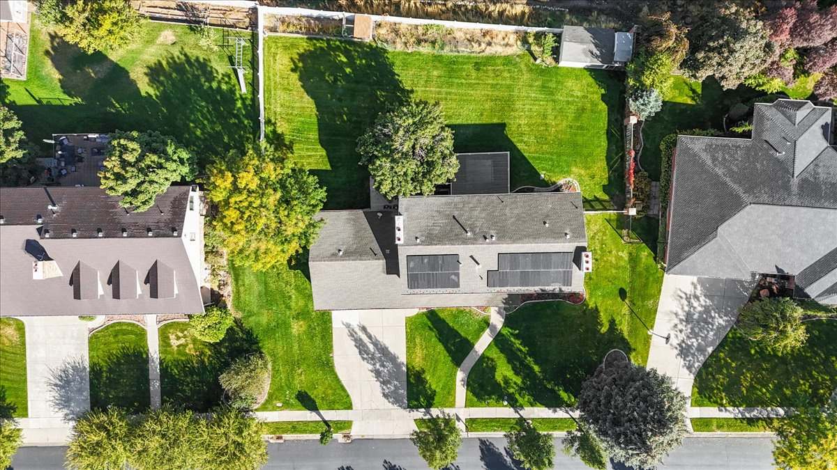 ALPINE VILLAGE - Residential