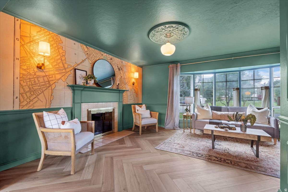 ALPINE VILLAGE - Residential