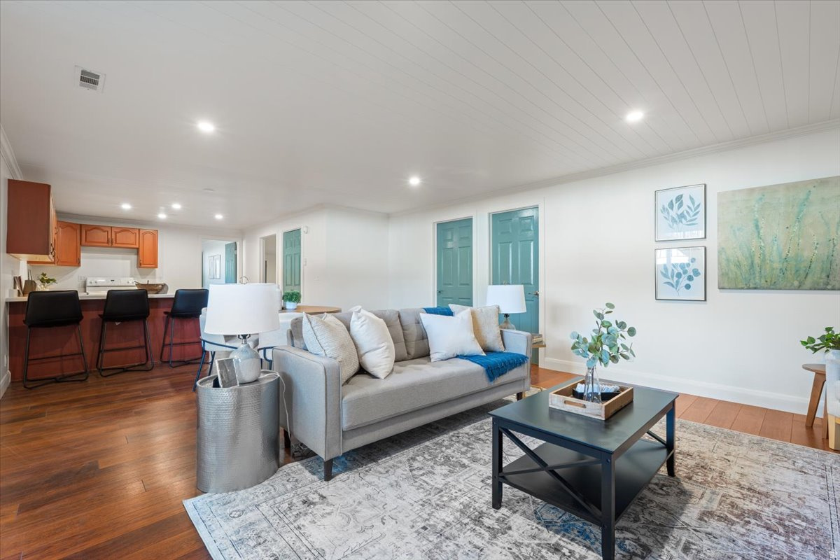 ALPINE VILLAGE - Residential