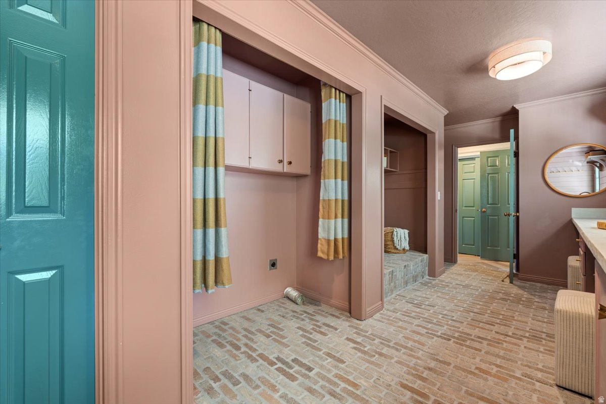 ALPINE VILLAGE - Residential