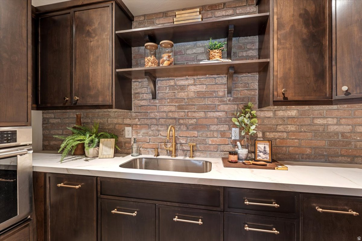 ALPINE VILLAGE - Residential