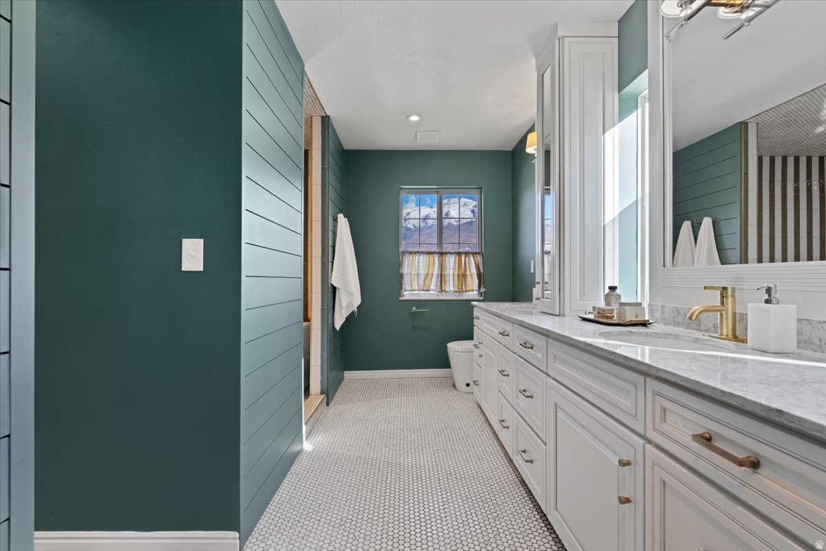 ALPINE VILLAGE - Residential