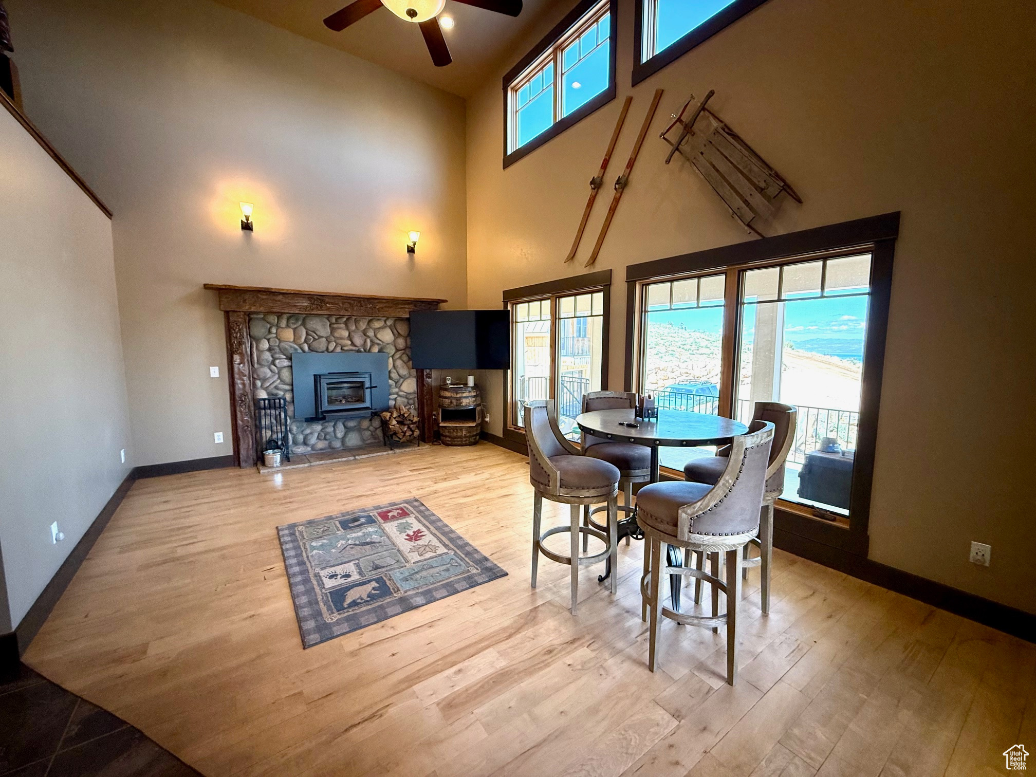 3431 S Panorama Dr, Garden City, Utah image 11