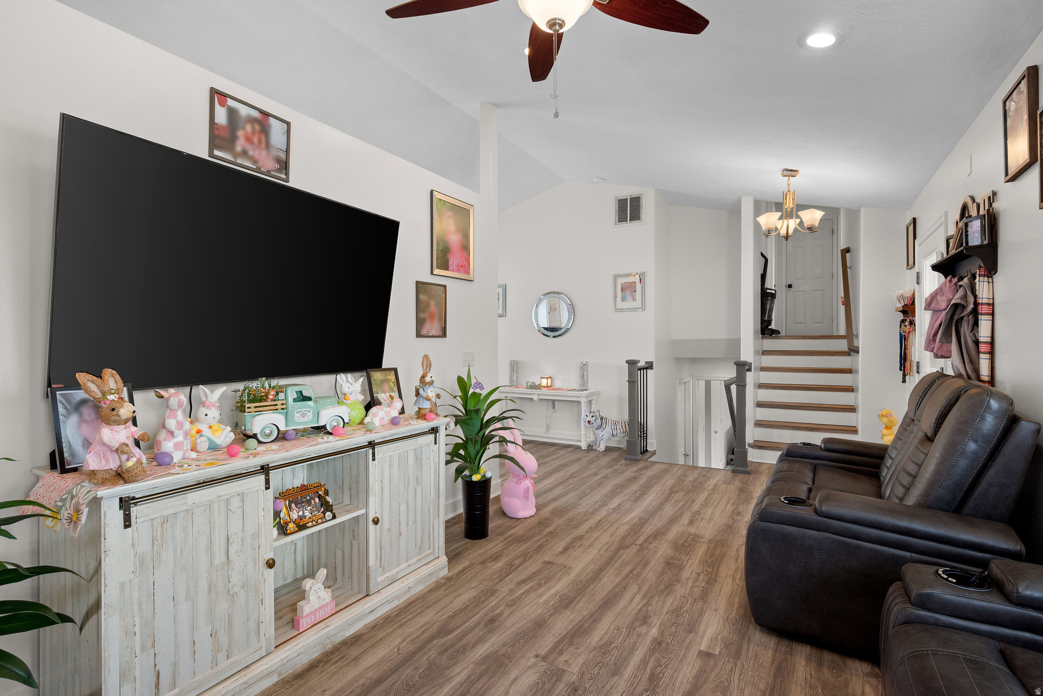 MOUNTAIN VIEW - Residential