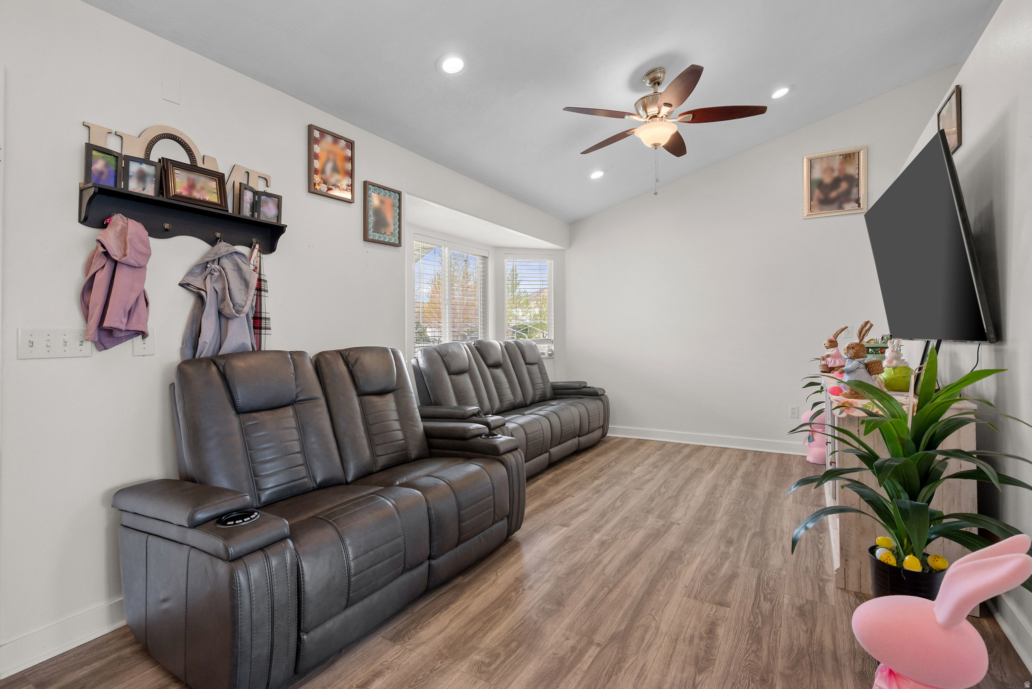 MOUNTAIN VIEW - Residential