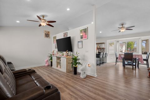 Tiny photo for 2152 E WEEPING WILLOW WAY N, Eagle Mountain, UT 84005 (MLS # 2157099)