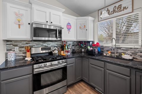 Tiny photo for 2152 E WEEPING WILLOW WAY N, Eagle Mountain, UT 84005 (MLS # 2157099)