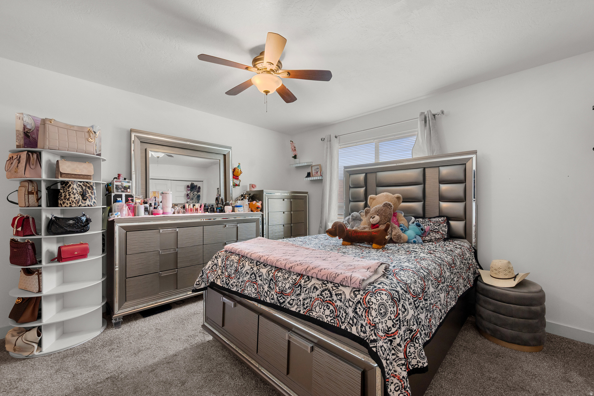 MOUNTAIN VIEW - Residential