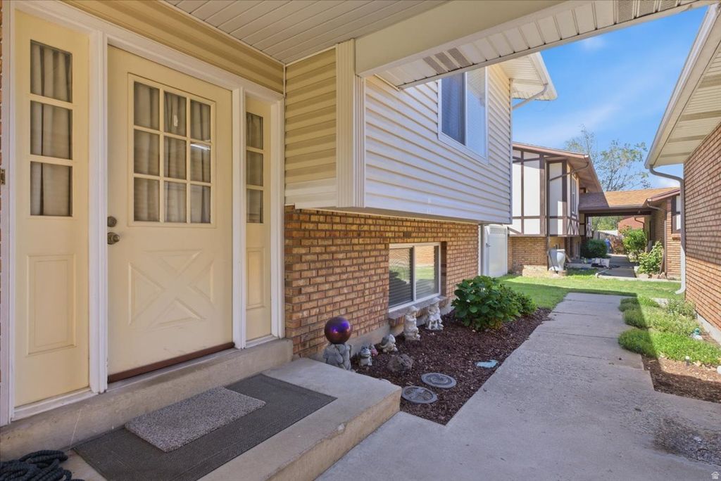 Photo of 740 E BAKER DR, Midvale, UT 84047 (MLS # 2157191)