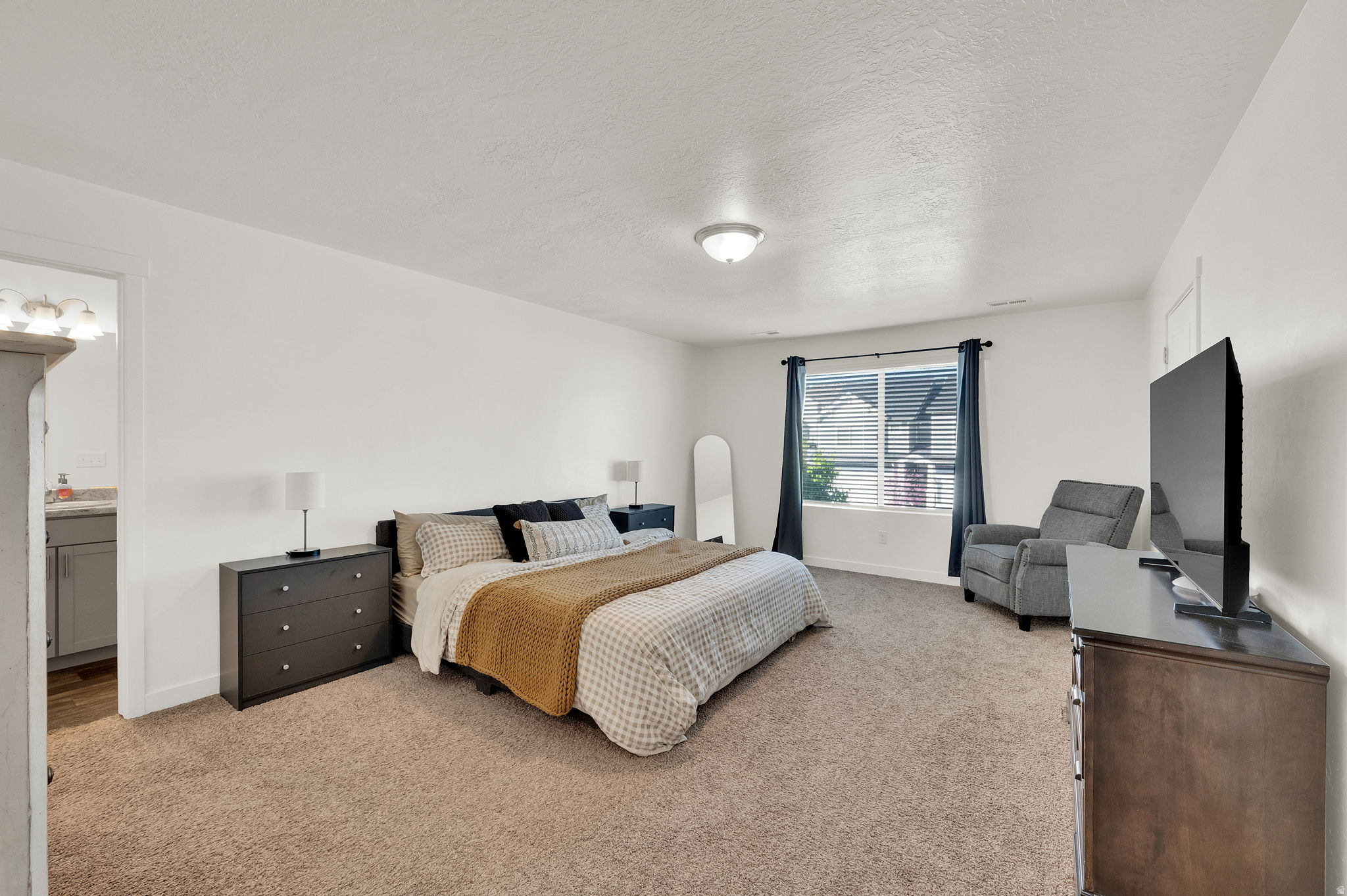 SOUTH HILLS - Residential