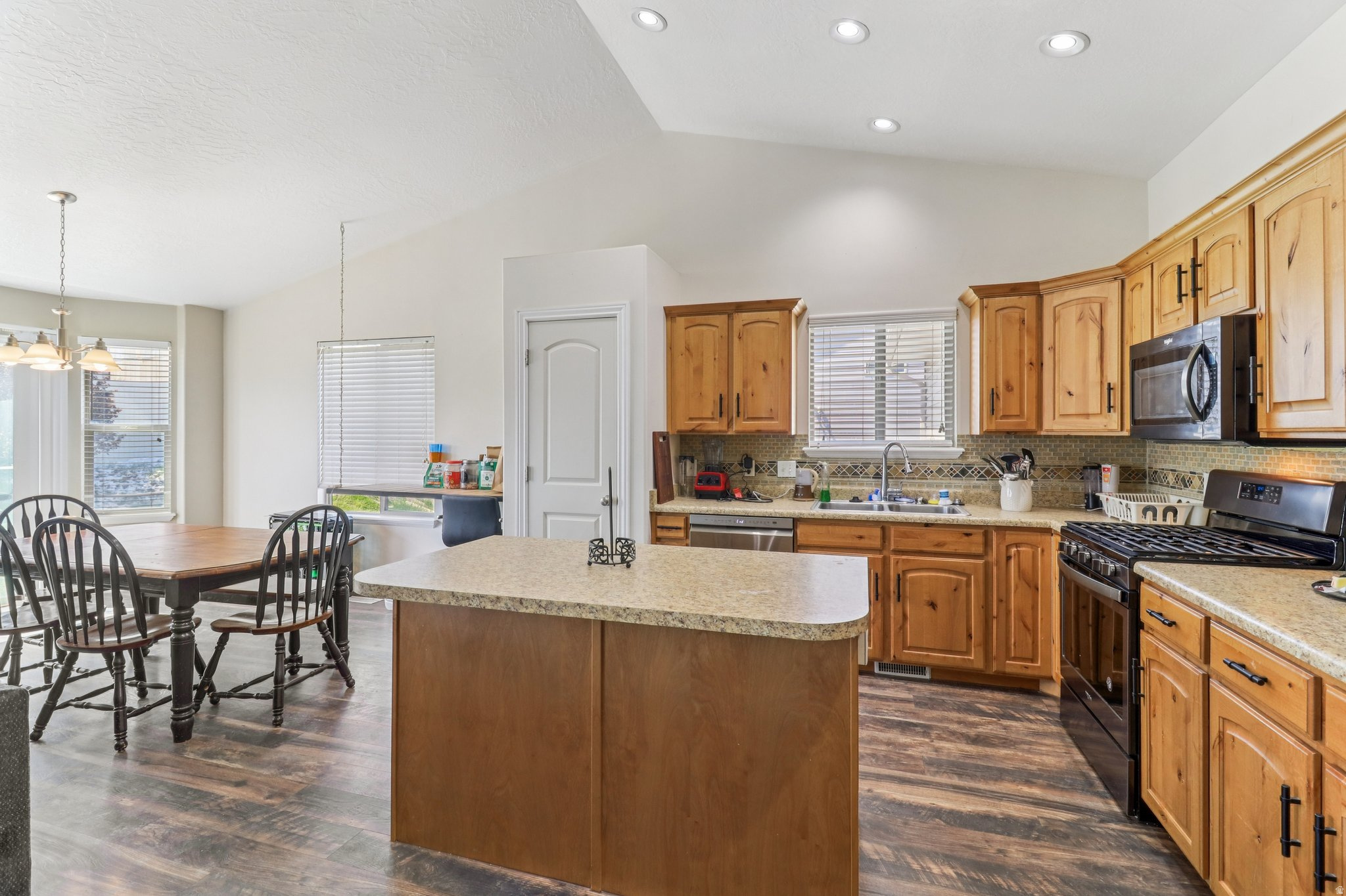 GREATER SOUTHRIDGE PH 1 - Residential
