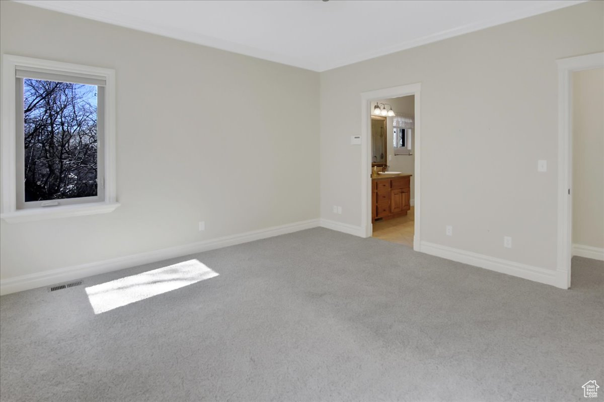 South Ogden, Utah 84403, United States, 5 Bedrooms Bedrooms, ,3 BathroomsBathrooms,Residential,Pending,62100