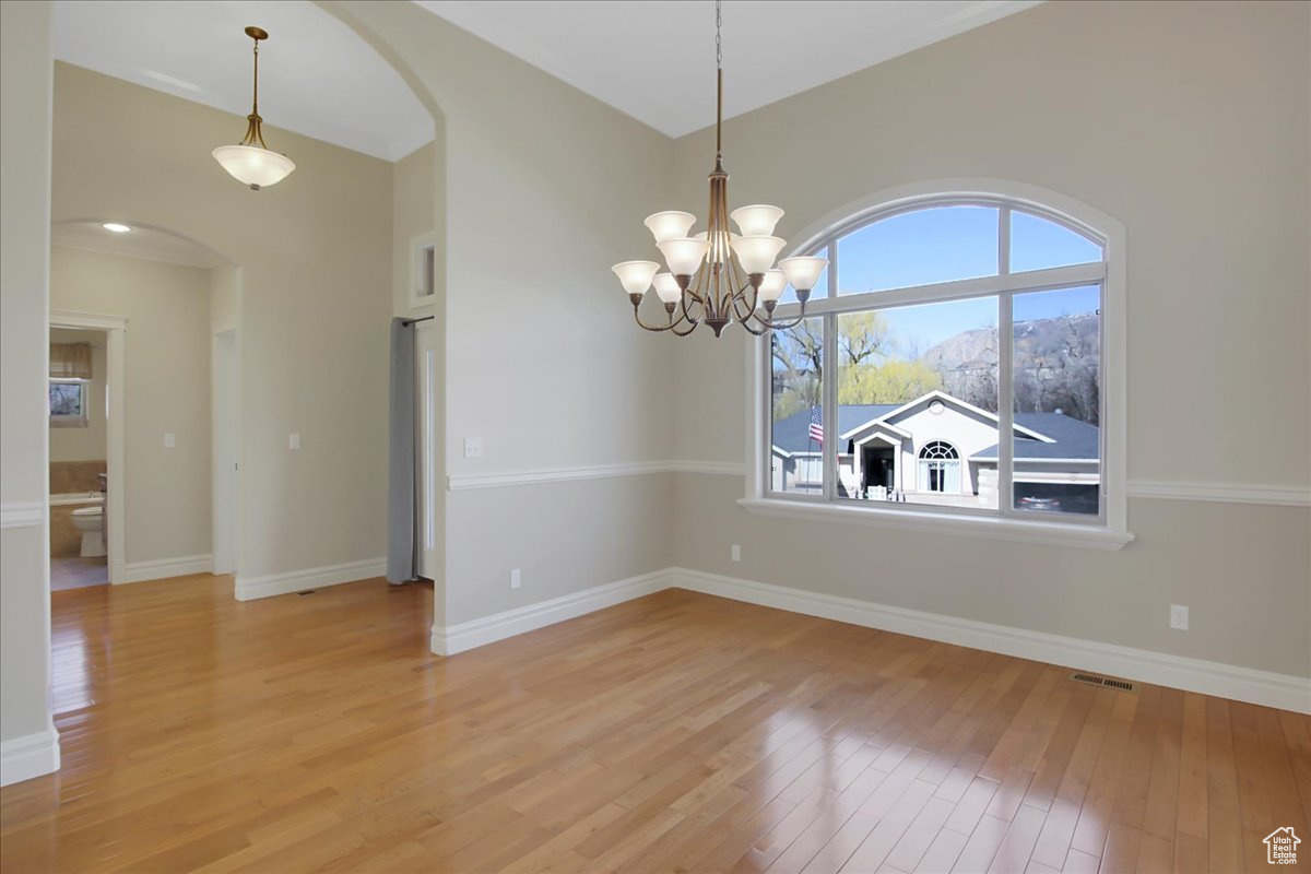 South Ogden, Utah 84403, United States, 5 Bedrooms Bedrooms, ,3 BathroomsBathrooms,Residential,Pending,62100