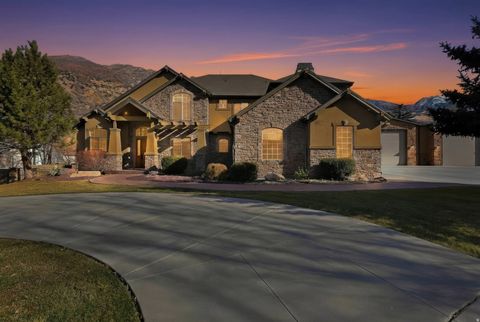 Photo of 5885 S TOLCATE LN, Holladay, UT 84121 (MLS # 2135968)