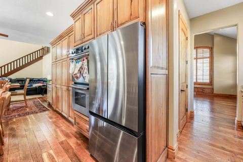 Tiny photo for 5885 S TOLCATE LN, Holladay, UT 84121 (MLS # 2135968)