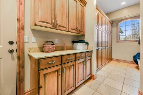 Tiny photo for 5885 S TOLCATE LN, Holladay, UT 84121 (MLS # 2135968)