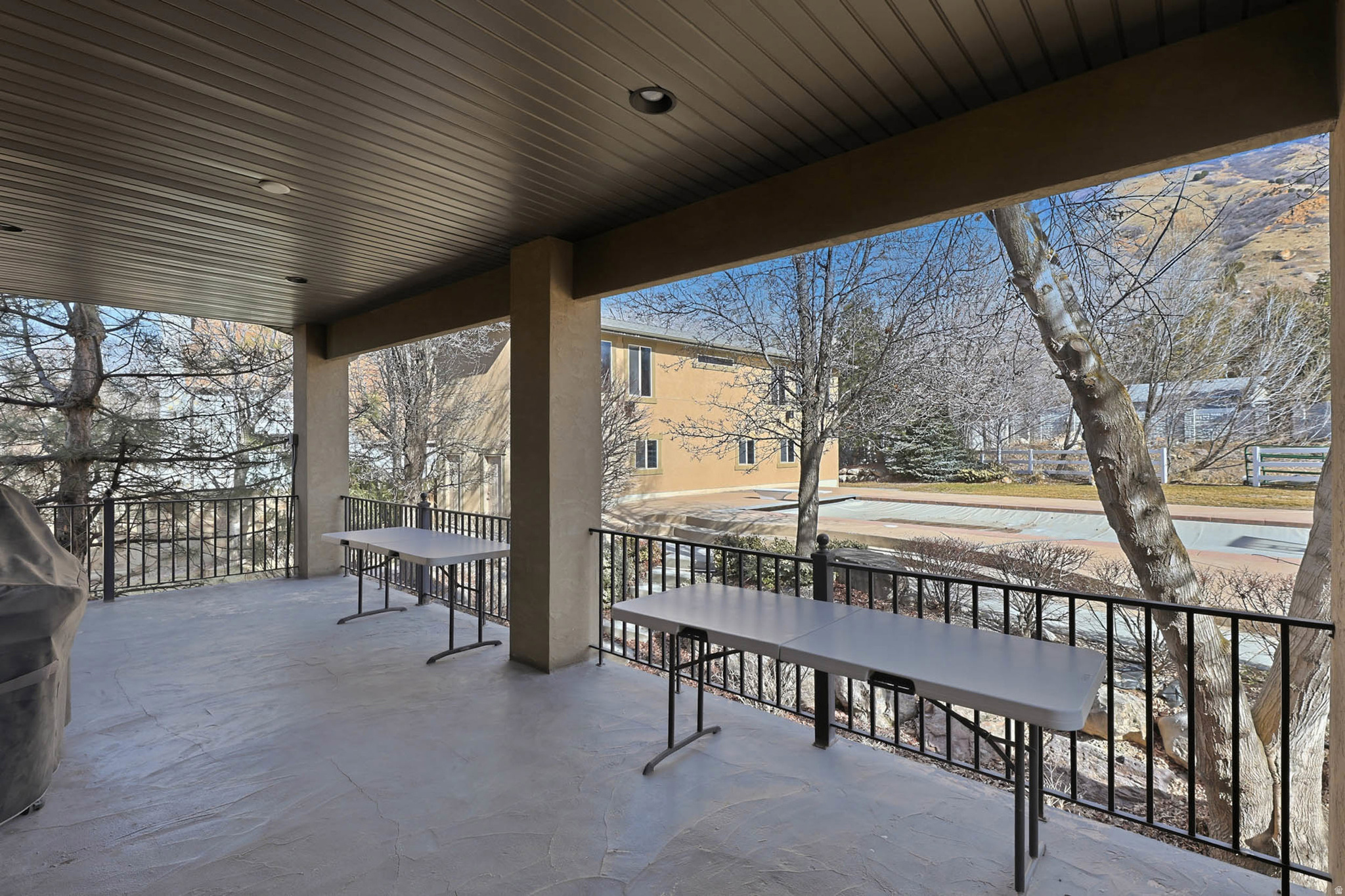 TOLCATE WOODS - Residential