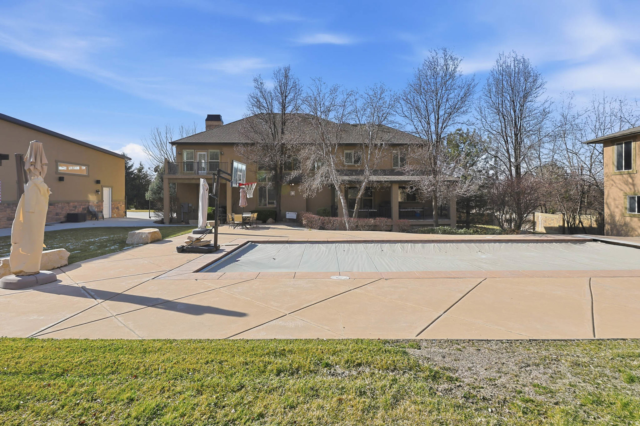 TOLCATE WOODS - Residential