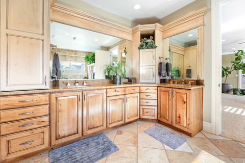 Tiny photo for 5885 S TOLCATE LN, Holladay, UT 84121 (MLS # 2135968)