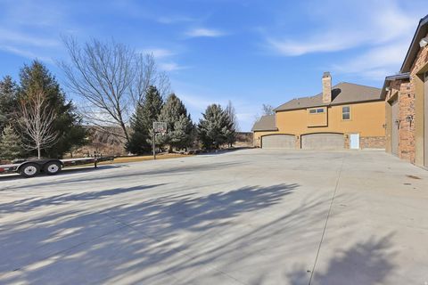 Tiny photo for 5885 S TOLCATE LN, Holladay, UT 84121 (MLS # 2135968)