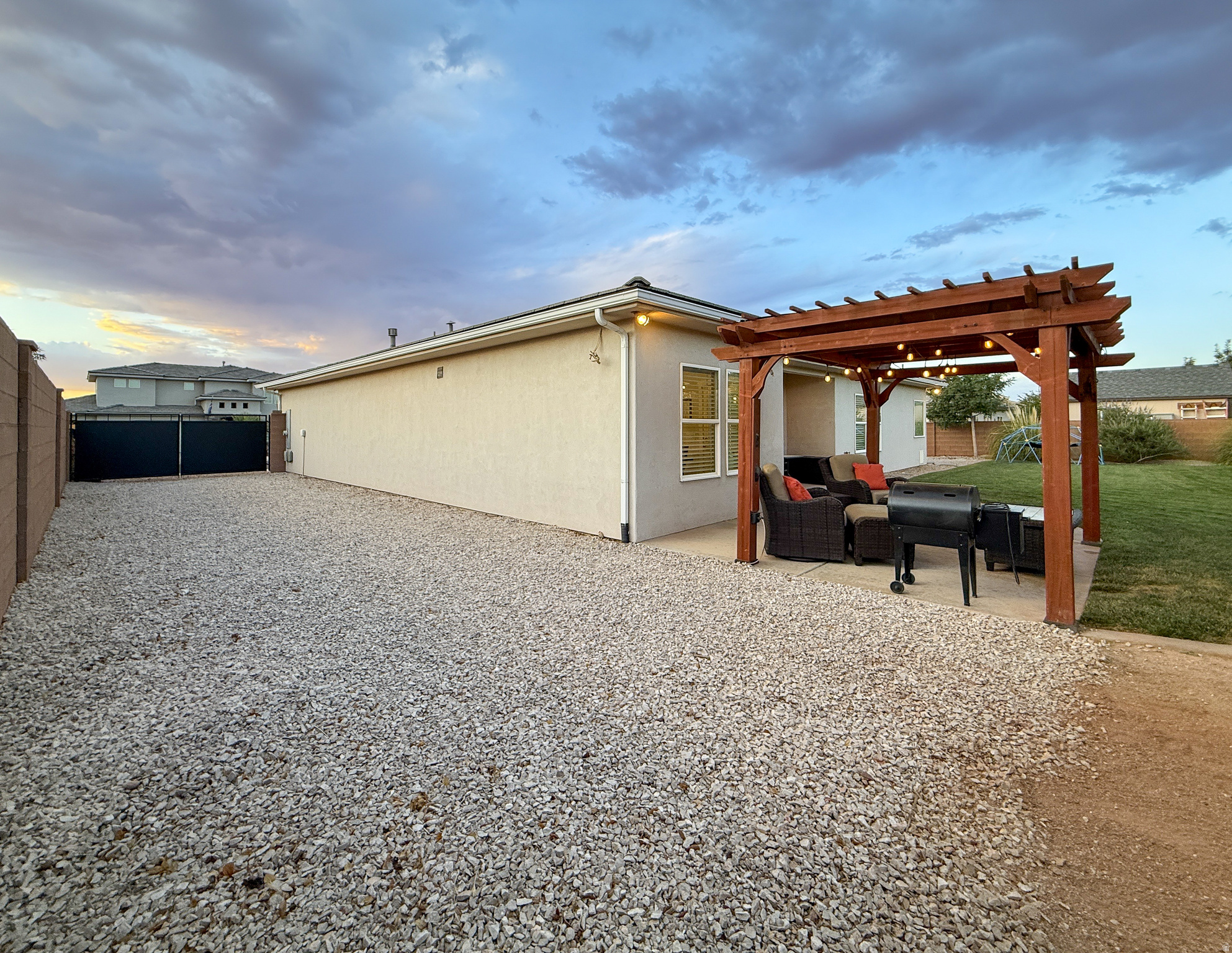 SAGE CANYON PH 1 - Residential