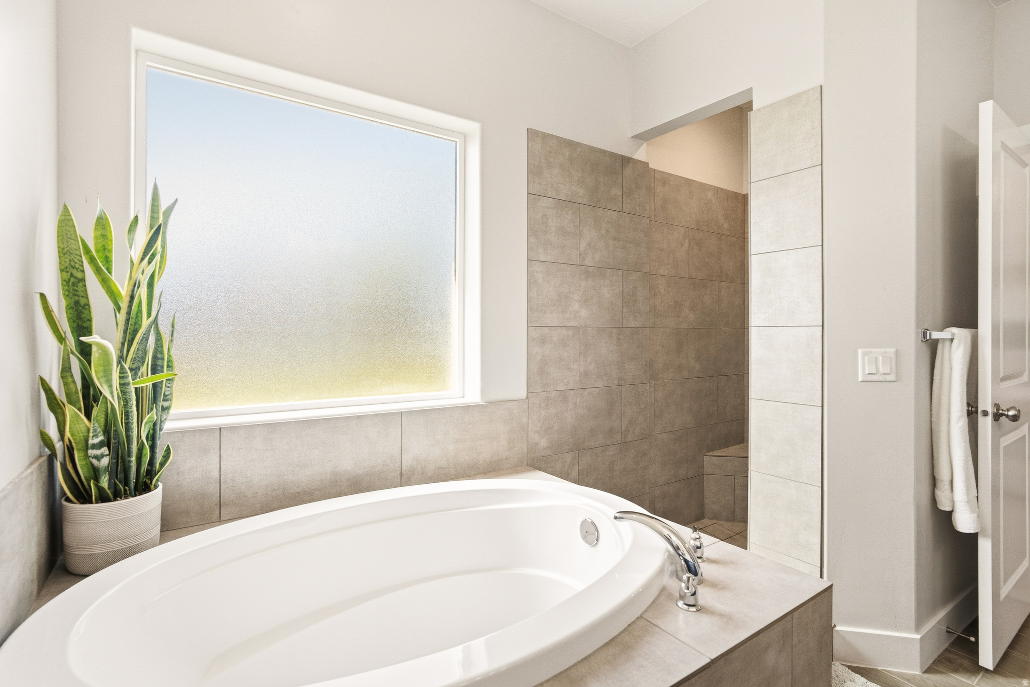 SAGE CANYON PH 1 - Residential