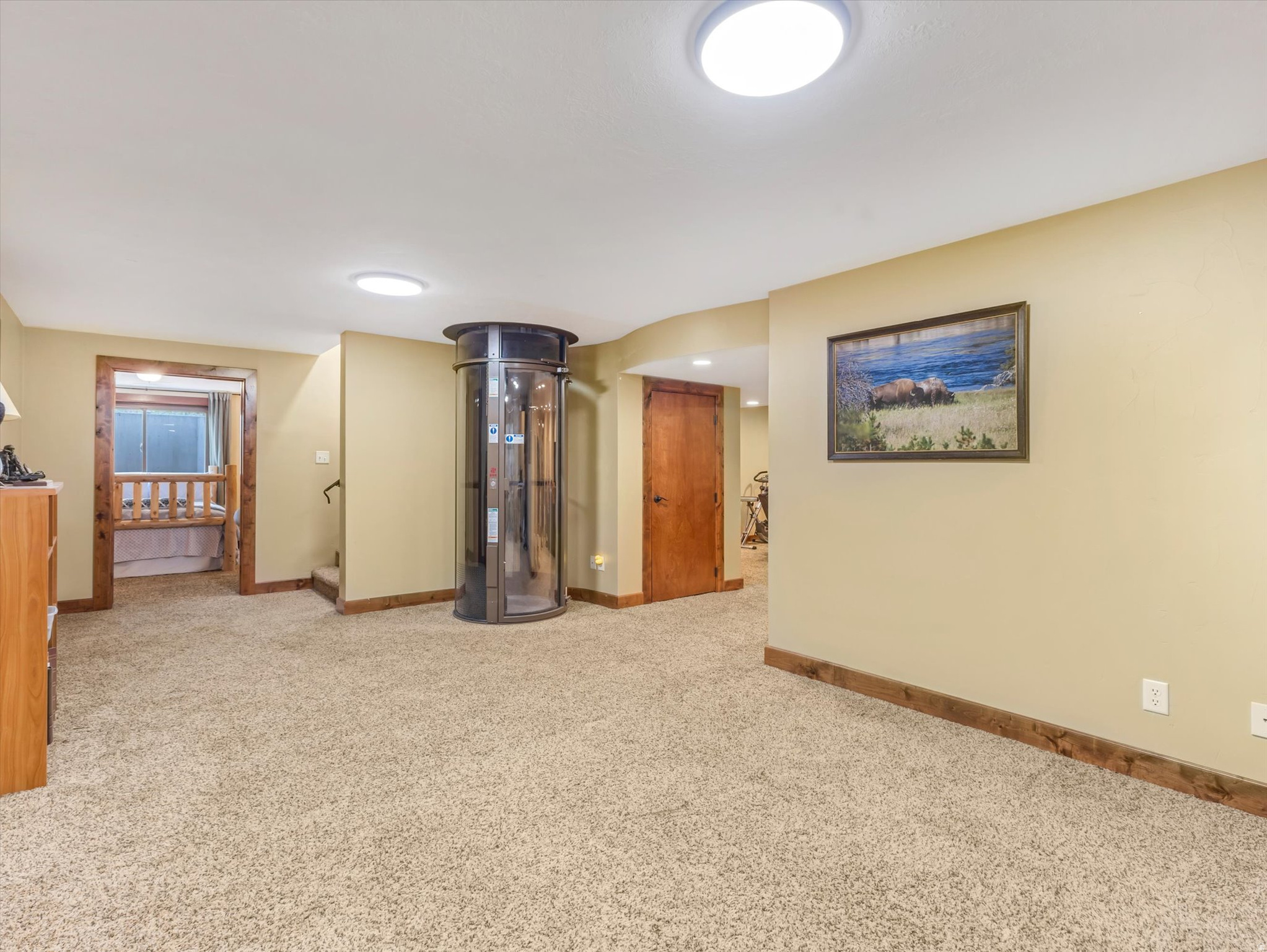 EMIGRATION PLACE - Residential