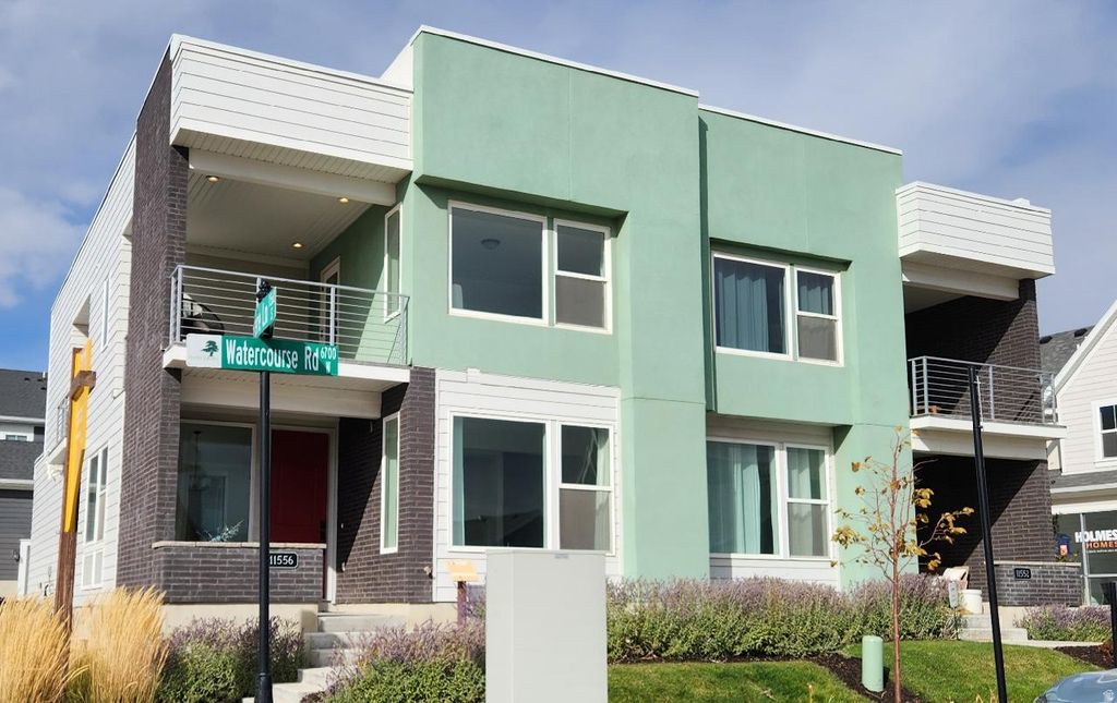 Photo of 11556 S WATERCOURSE RD S, South Jordan, UT 84009 (MLS # 2122791)