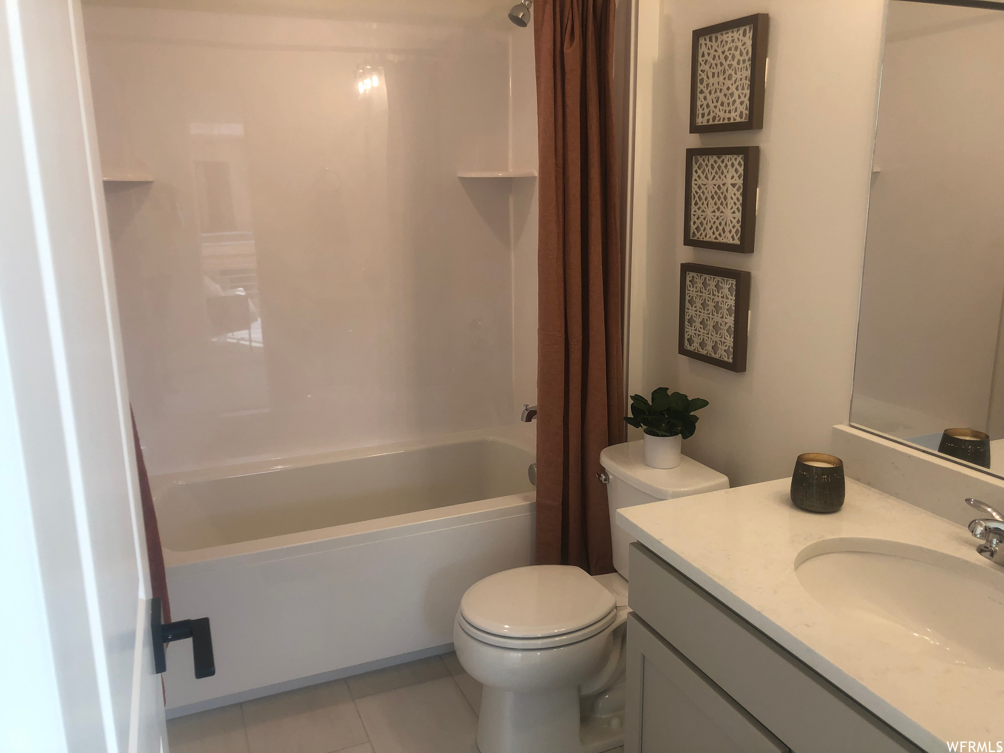 DAYBREAK - Residential