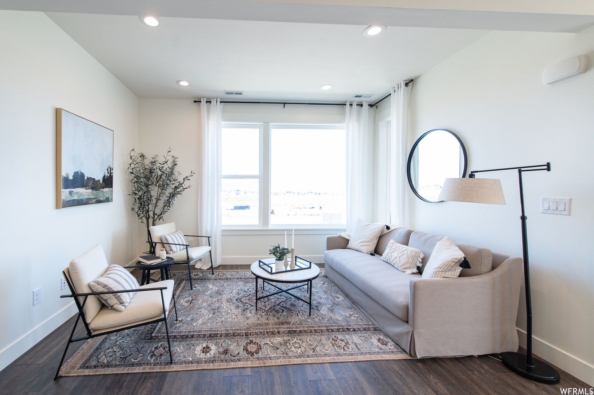 DAYBREAK - Residential